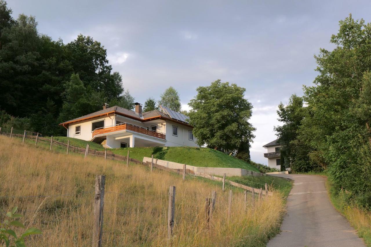 Lake View Apartments Keutschach am See Bagian luar foto